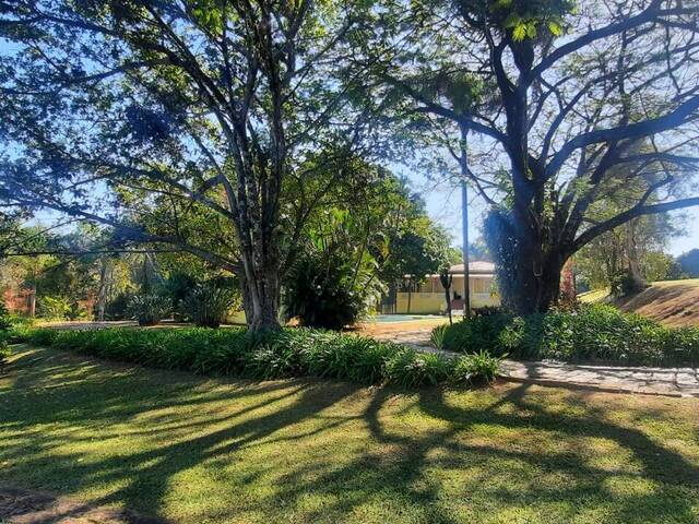 #556 - Casa para Venda em Valinhos - SP - 2