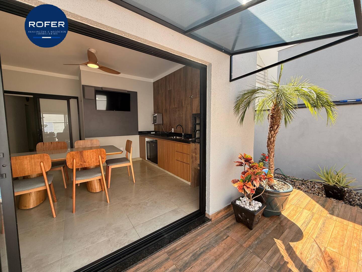 Casa, 3 quartos, 170 m² - Foto 2