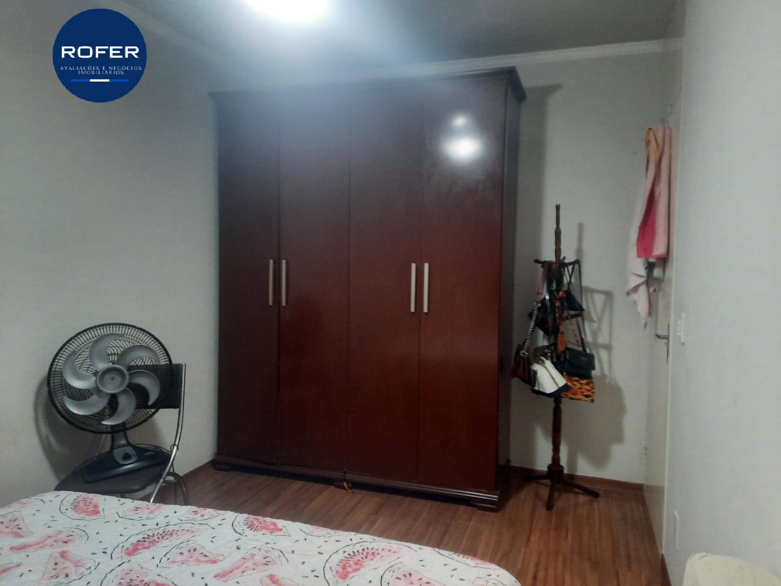 Apartamento à venda com 2 quartos, 67m² - Foto 4
