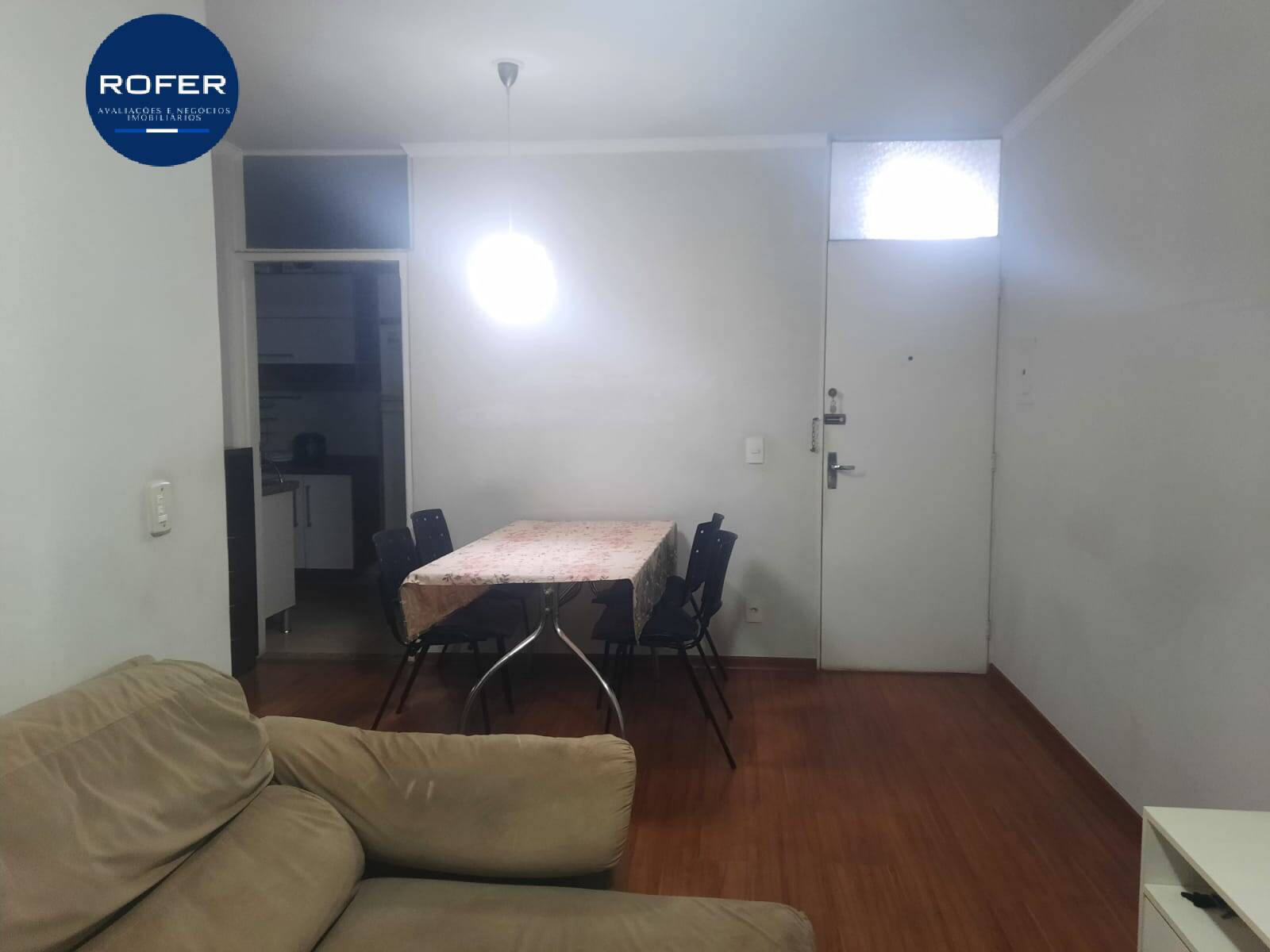 Apartamento à venda com 2 quartos, 67m² - Foto 2